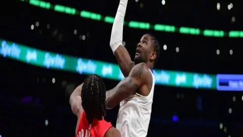 冰球之城：东北工业名都的冰雪情怀 2025-01-22